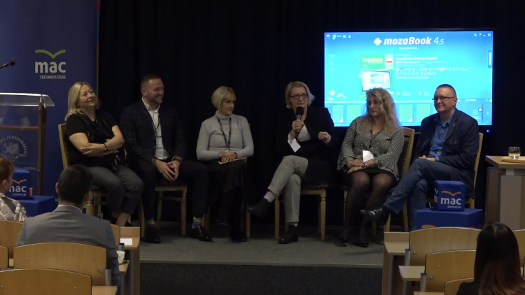 czw2-konferencja_ap.mp4