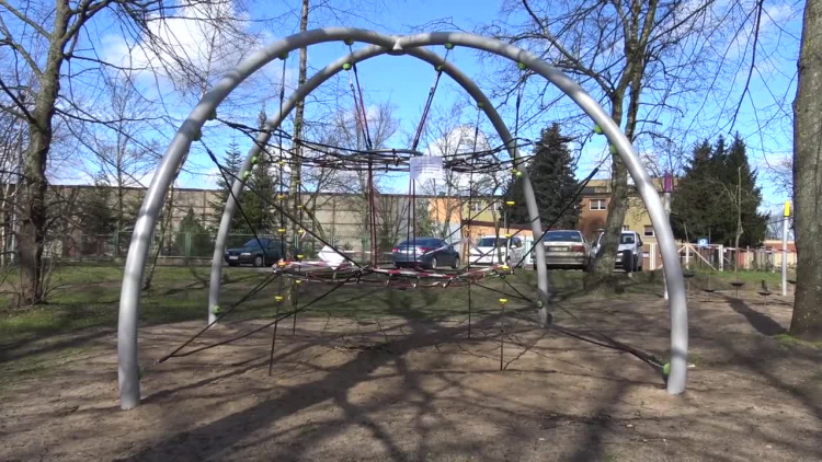 czw-place_zamkniete.mp4