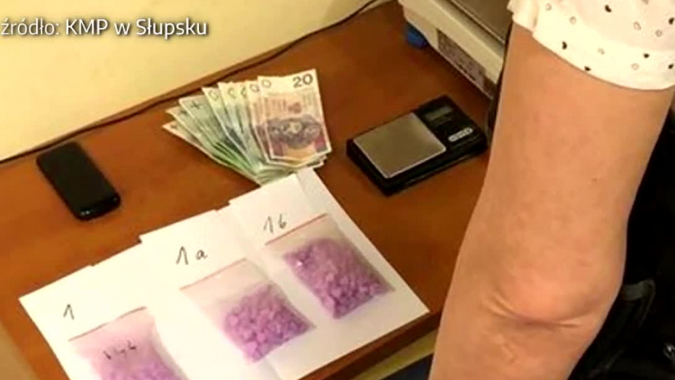 wt-_narkotyki_w_szufladzie.mp4