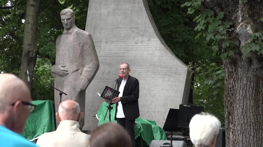 wt-garden-z-kulakowskim.mp4