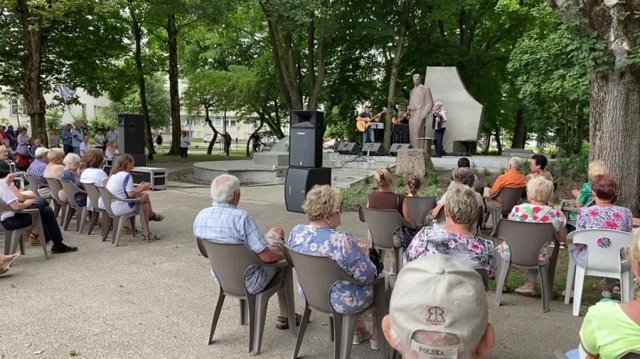 wt-garden-party-flesz.mp4