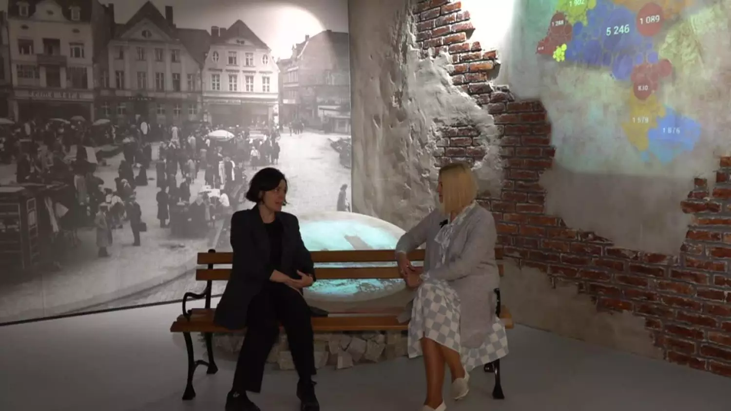 rozmowa-z-katarzyna-maciejewska-o-projekcie-tozsamosc-w-zagrozeniu-zaproszenie-na-wystawy-i-film.mp4