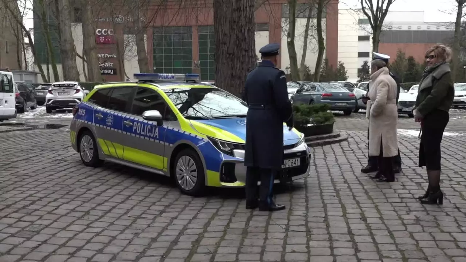 sr-dostali-radiowoz.mp4