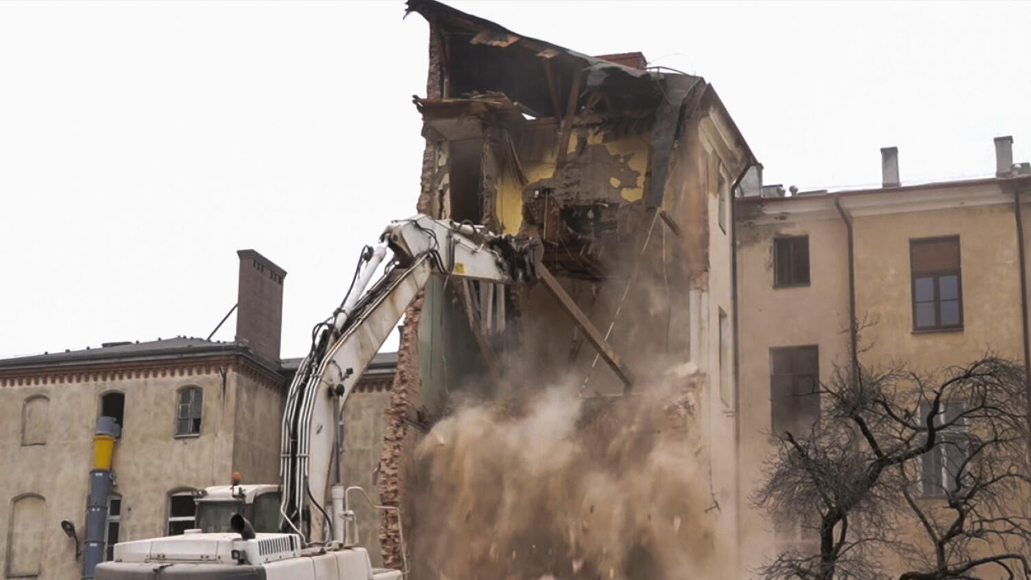 czw-oficyny-wyburzone.mp4