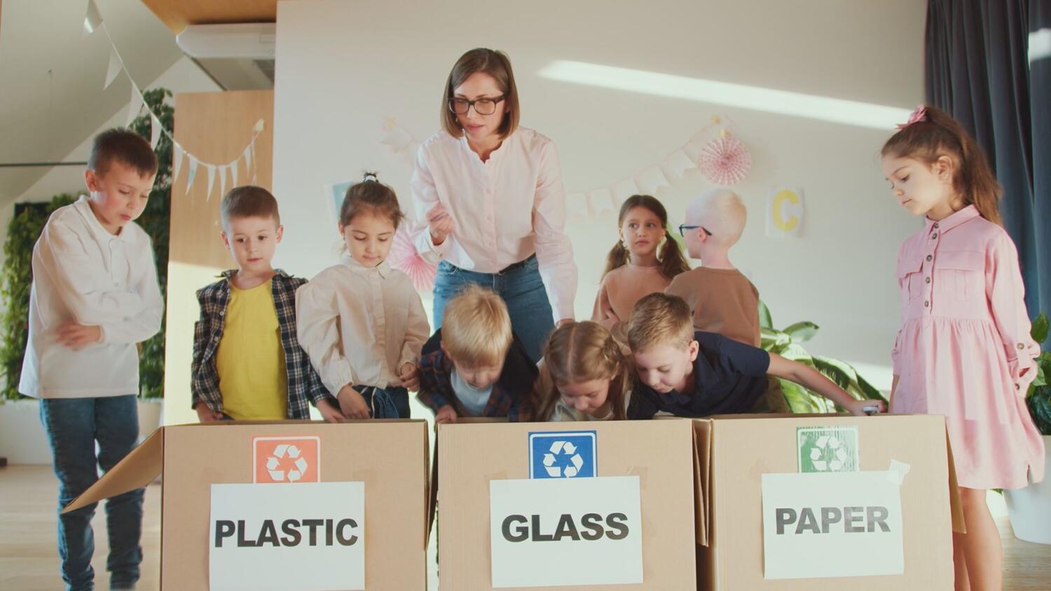 wt-kocham-nature-zbieram-makulature.mp4