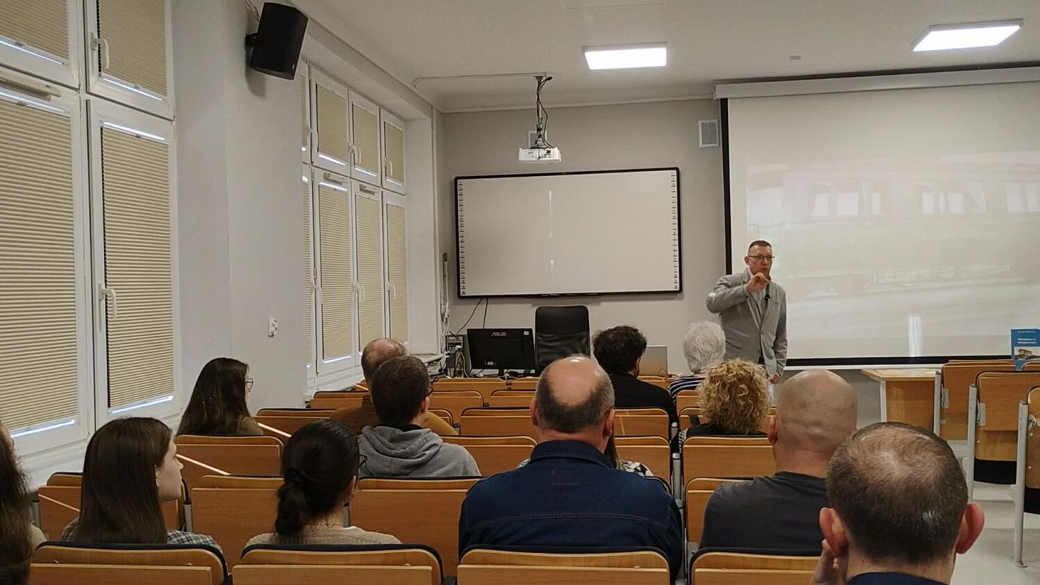 wt-historyczny-czwartek.mp4