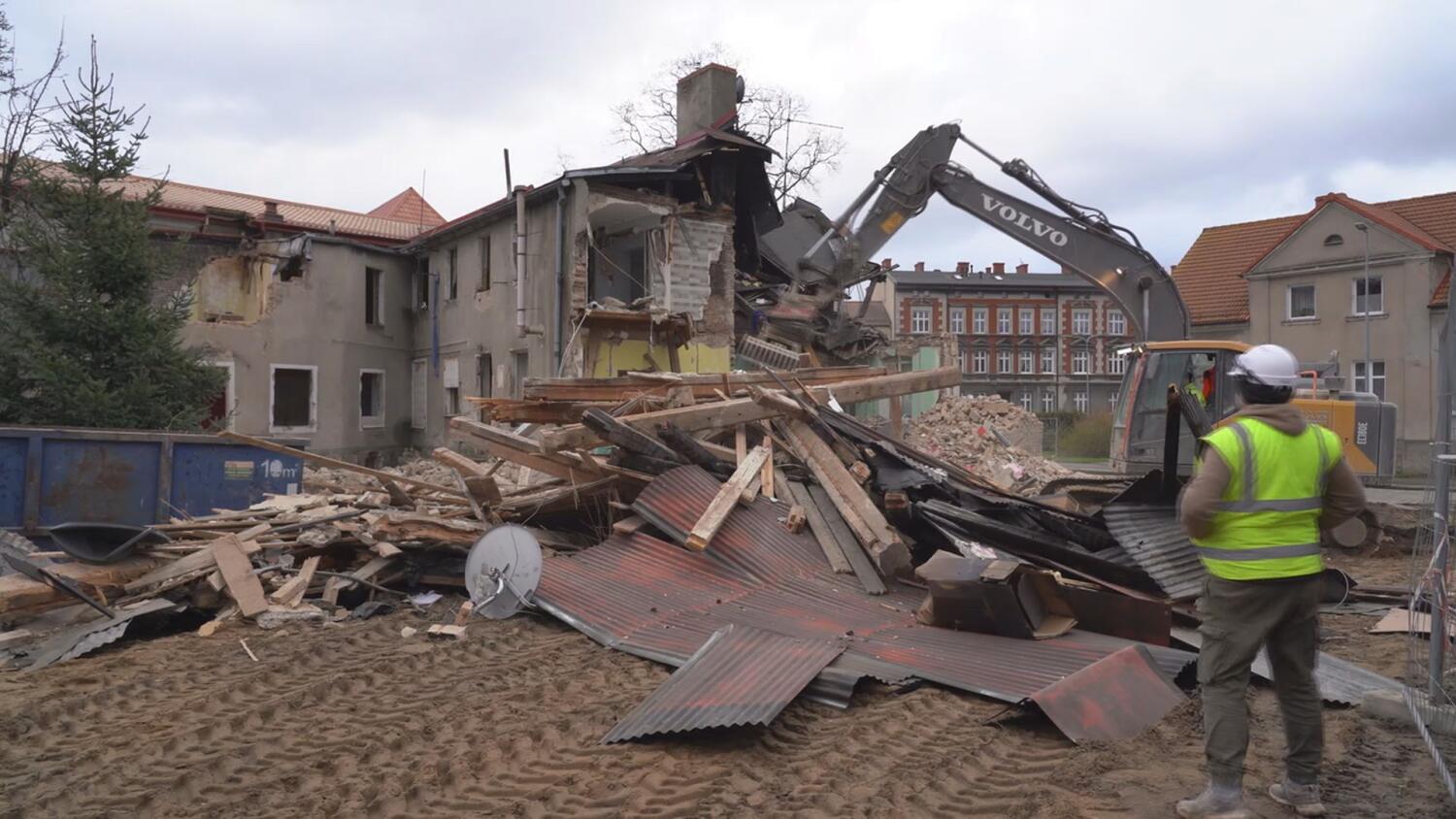 czw-rozbiorka-po-pozarze.mp4