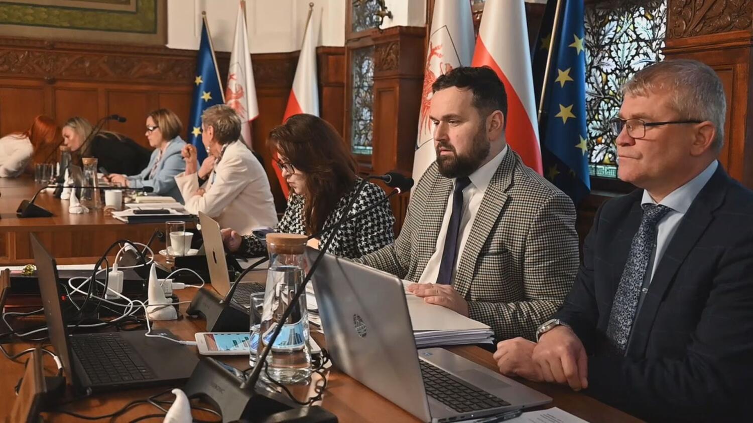 czw-rekordowy-budzet.mp4