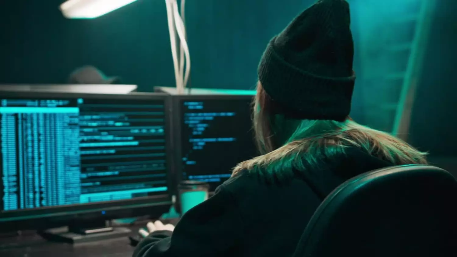 czw-atrakcyjna-oszustka-z-singapuru.mp4