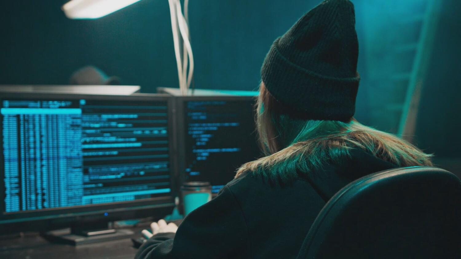 czw-atrakcyjna-oszustka-z-singapuru.mp4